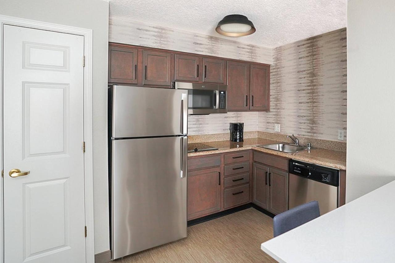 Residence Inn Colorado Springs North/Air Force Academy Экстерьер фото